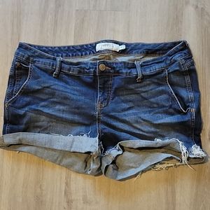 Torrid Jean Shorts 18 | distressed, high/midthigh
